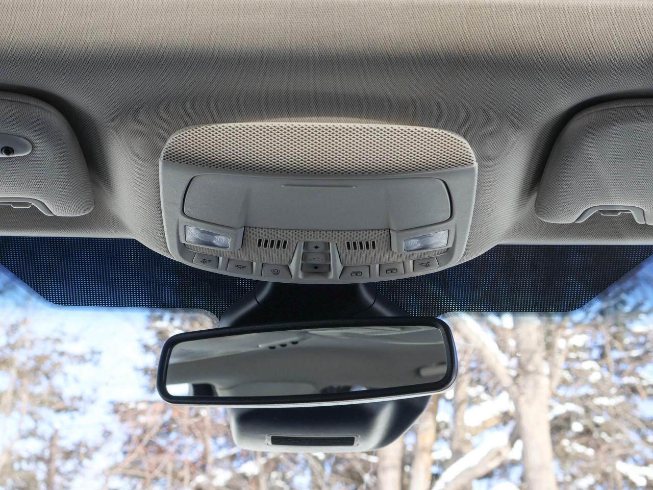 2020 Ford Edge Titanium Photo