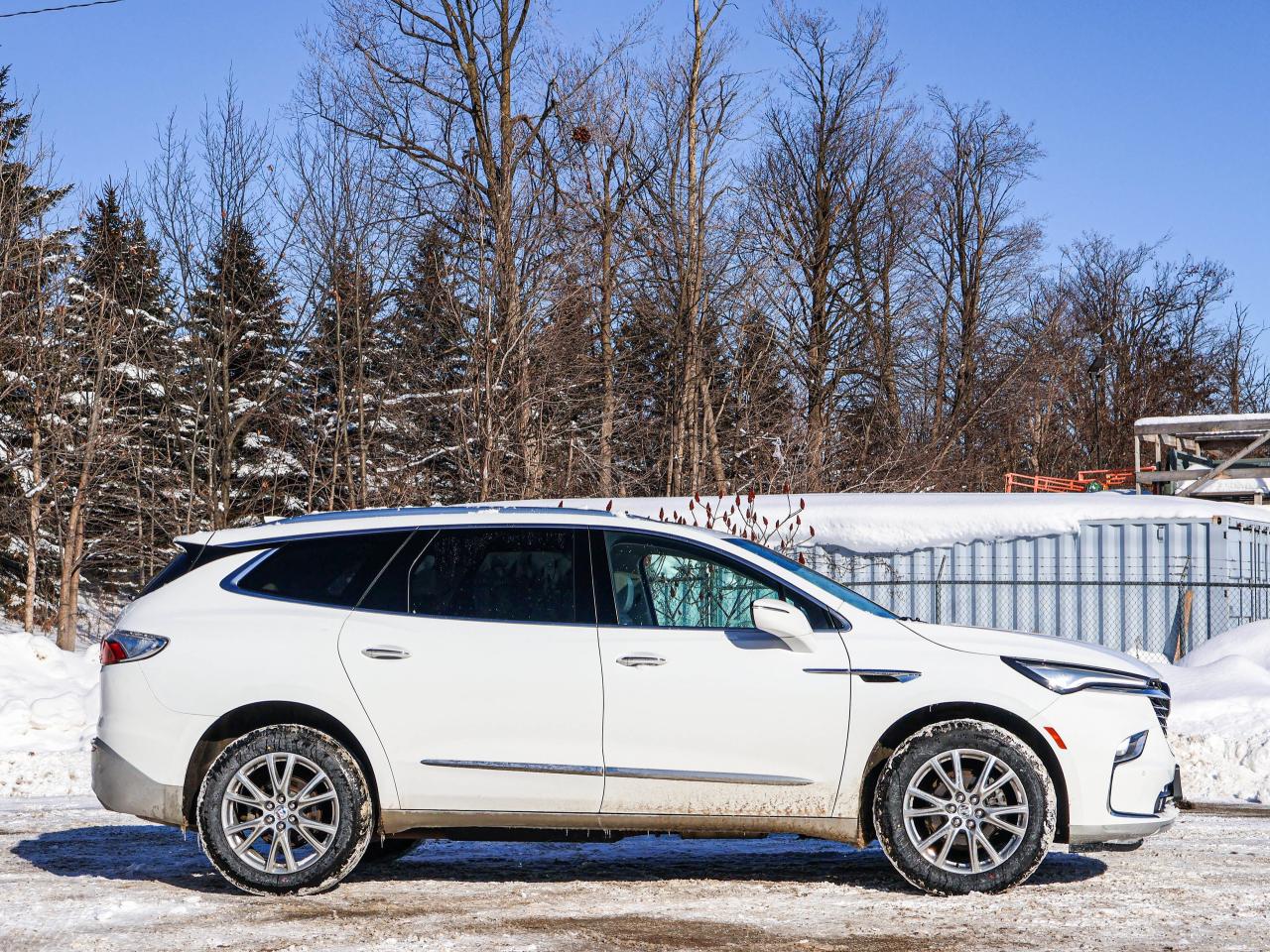 2024 Buick Enclave Essence Photo