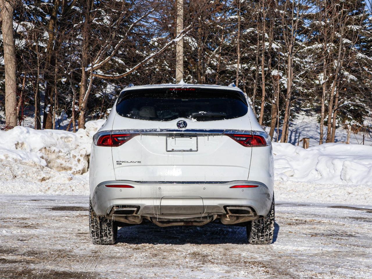 2024 Buick Enclave Essence Photo