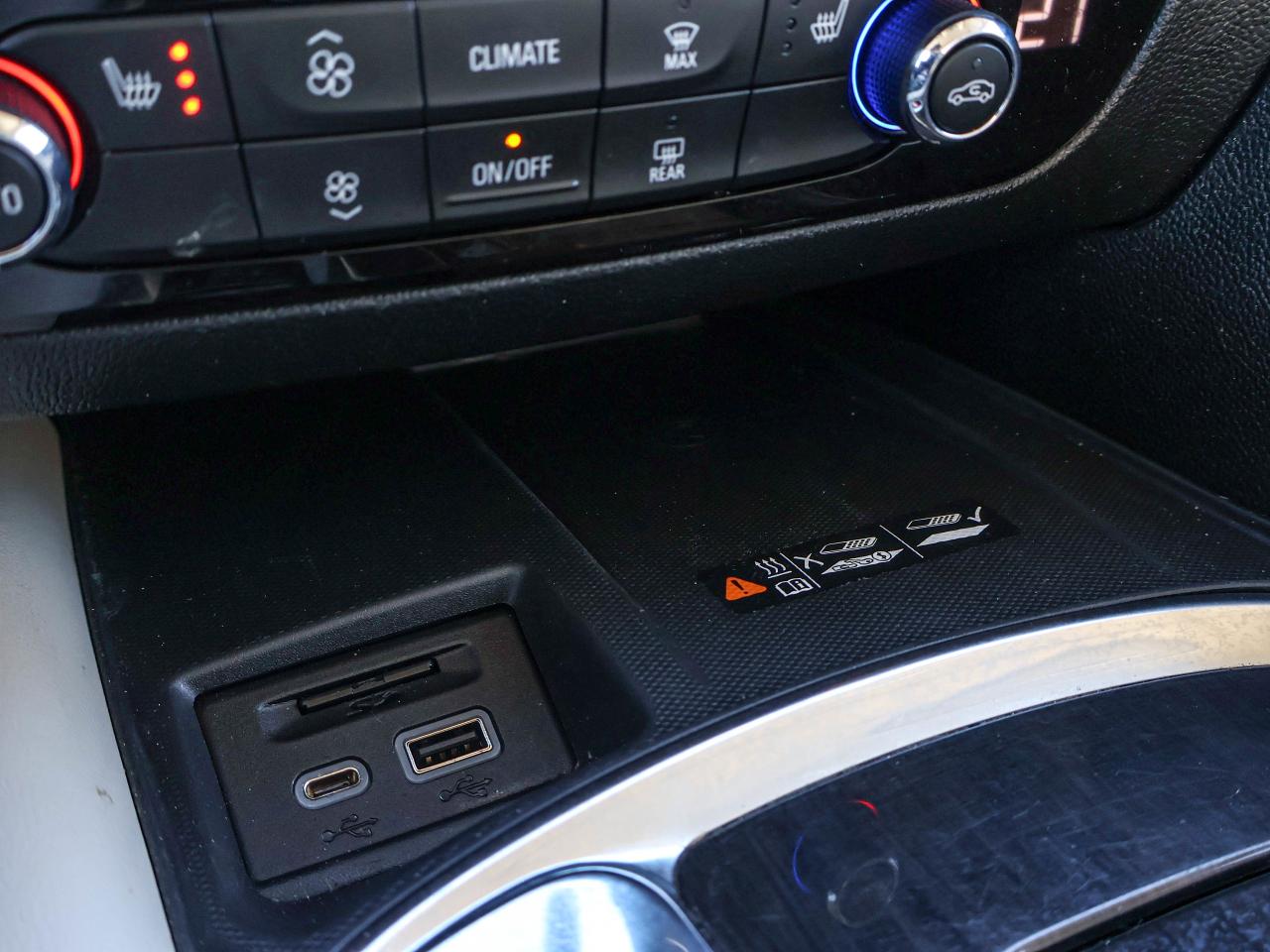 2024 Buick Enclave Essence Photo