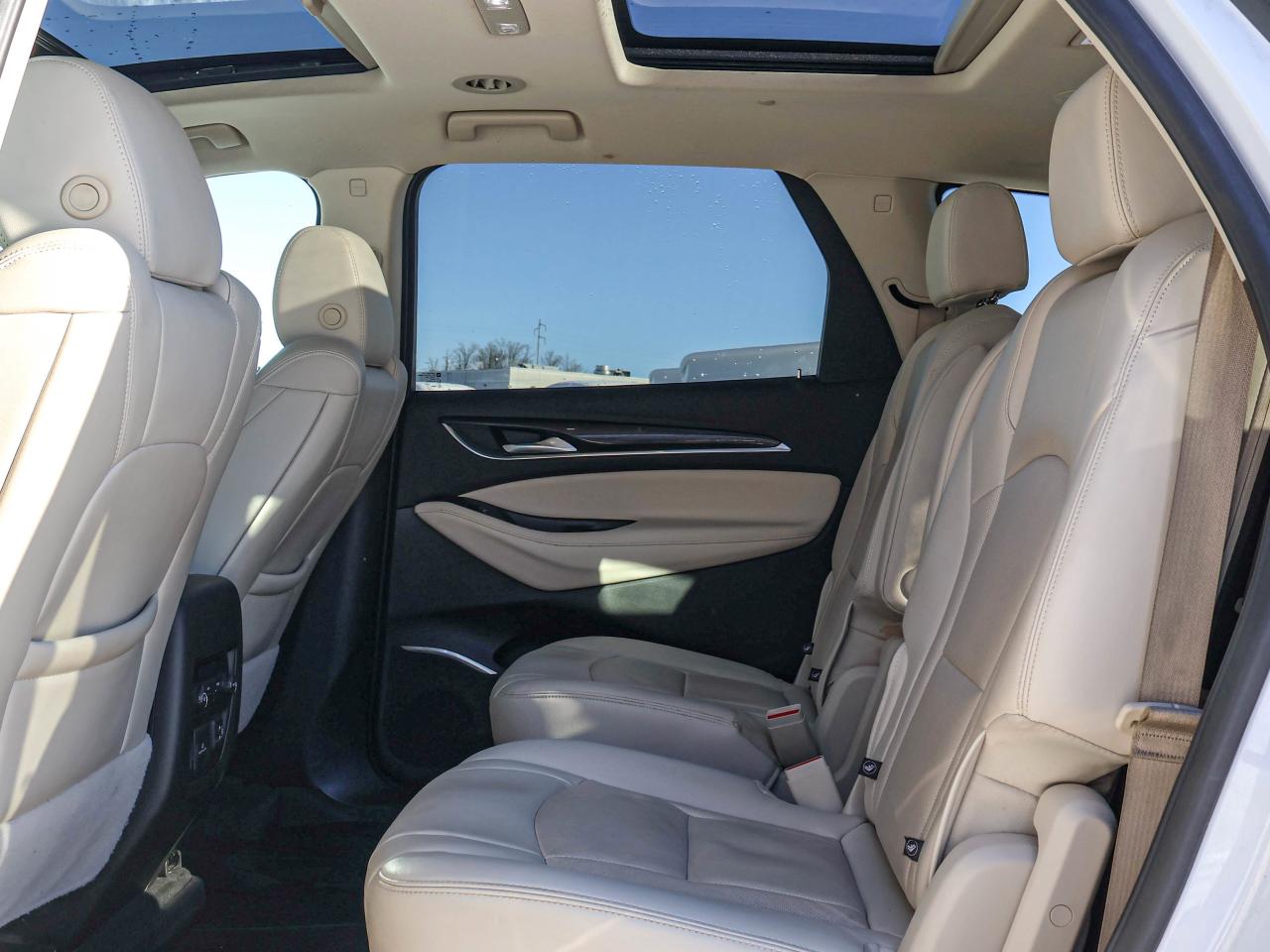 2024 Buick Enclave Essence Photo