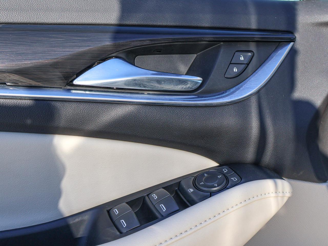 2024 Buick Enclave Essence Photo