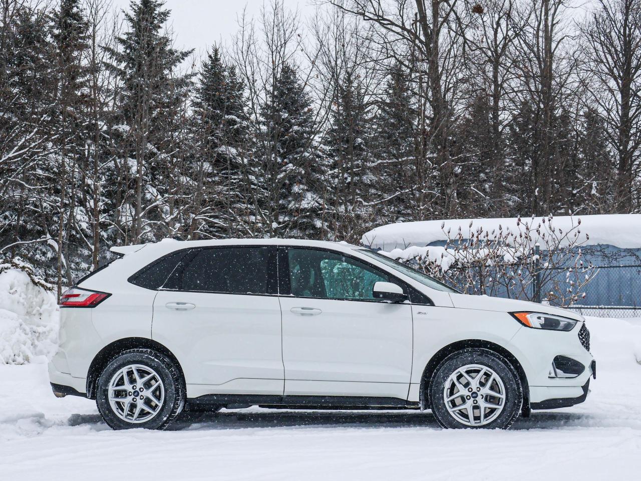 2021 Ford Edge SEL Photo4