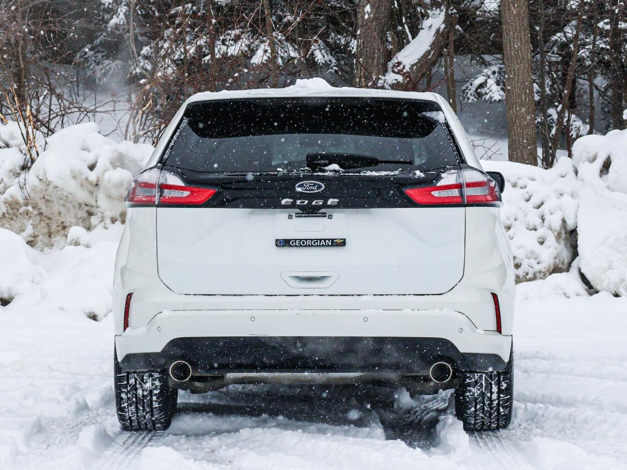 2021 Ford Edge SEL Photo