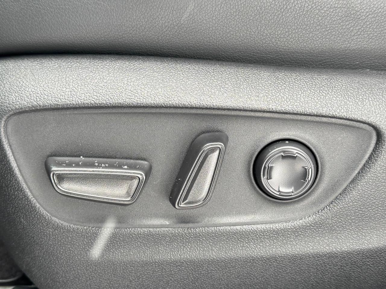 2025 Toyota Sienna LIMITED Photo