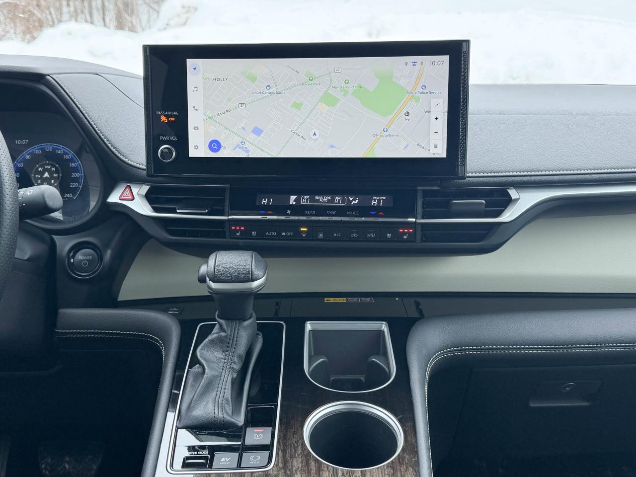 2025 Toyota Sienna LIMITED Photo