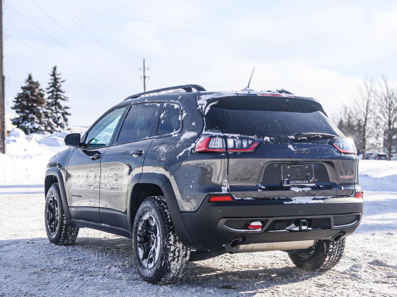 2022 Jeep Cherokee Trailhawk Photo