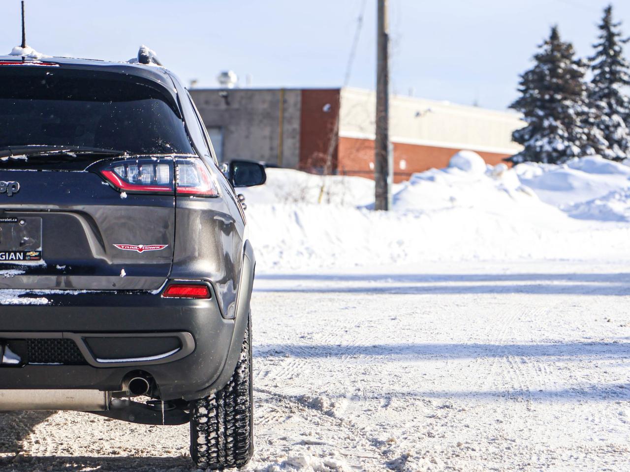 2022 Jeep Cherokee Trailhawk Photo