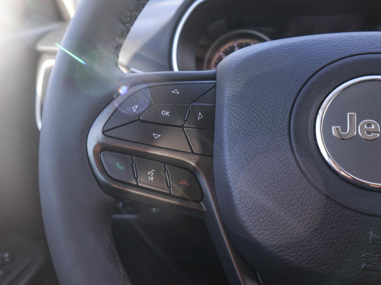 2022 Jeep Cherokee Trailhawk Photo