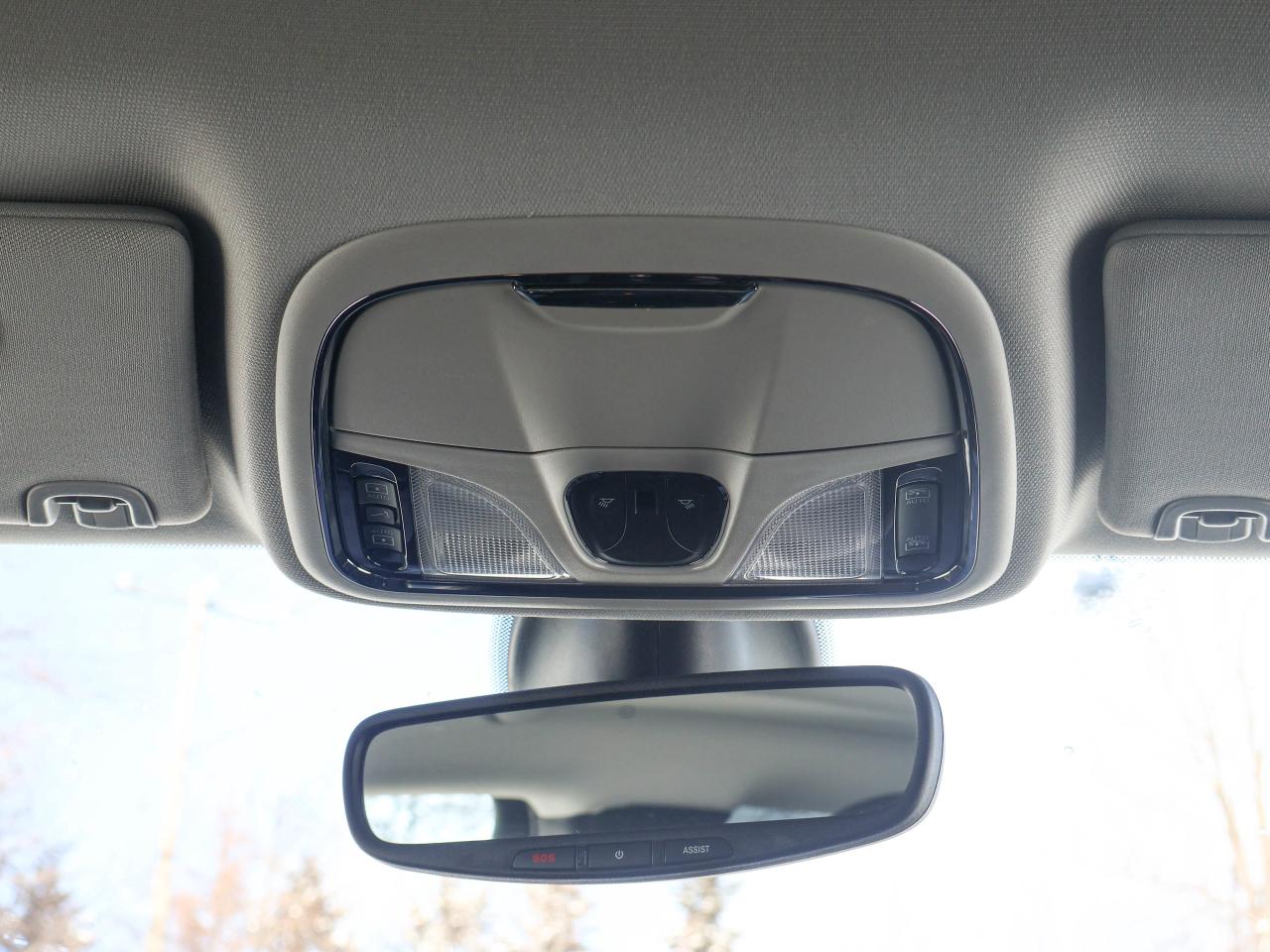 2022 Jeep Cherokee Trailhawk Photo