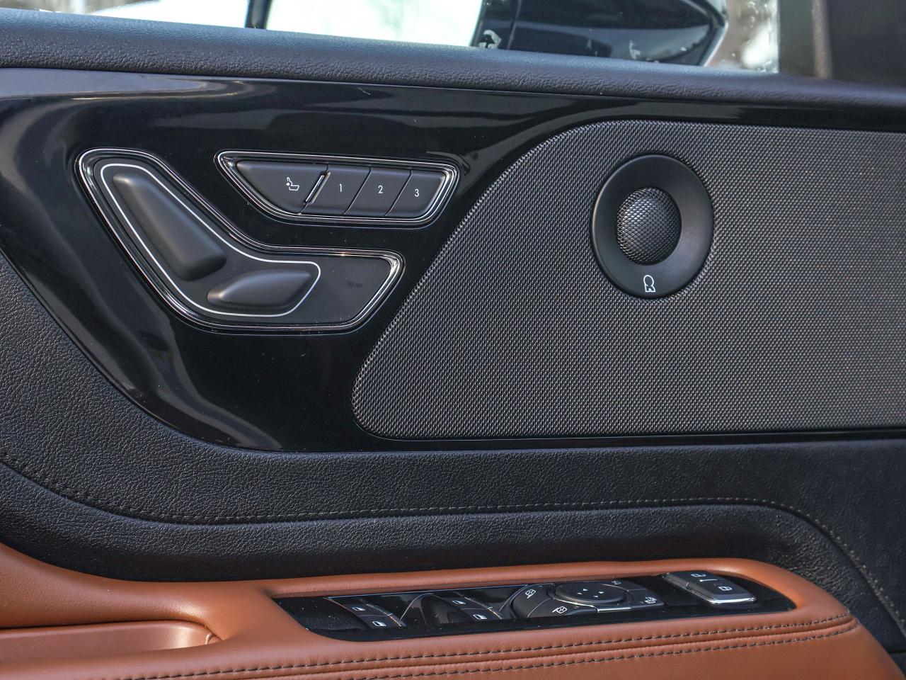 2023 Lincoln Aviator Reserve Photo