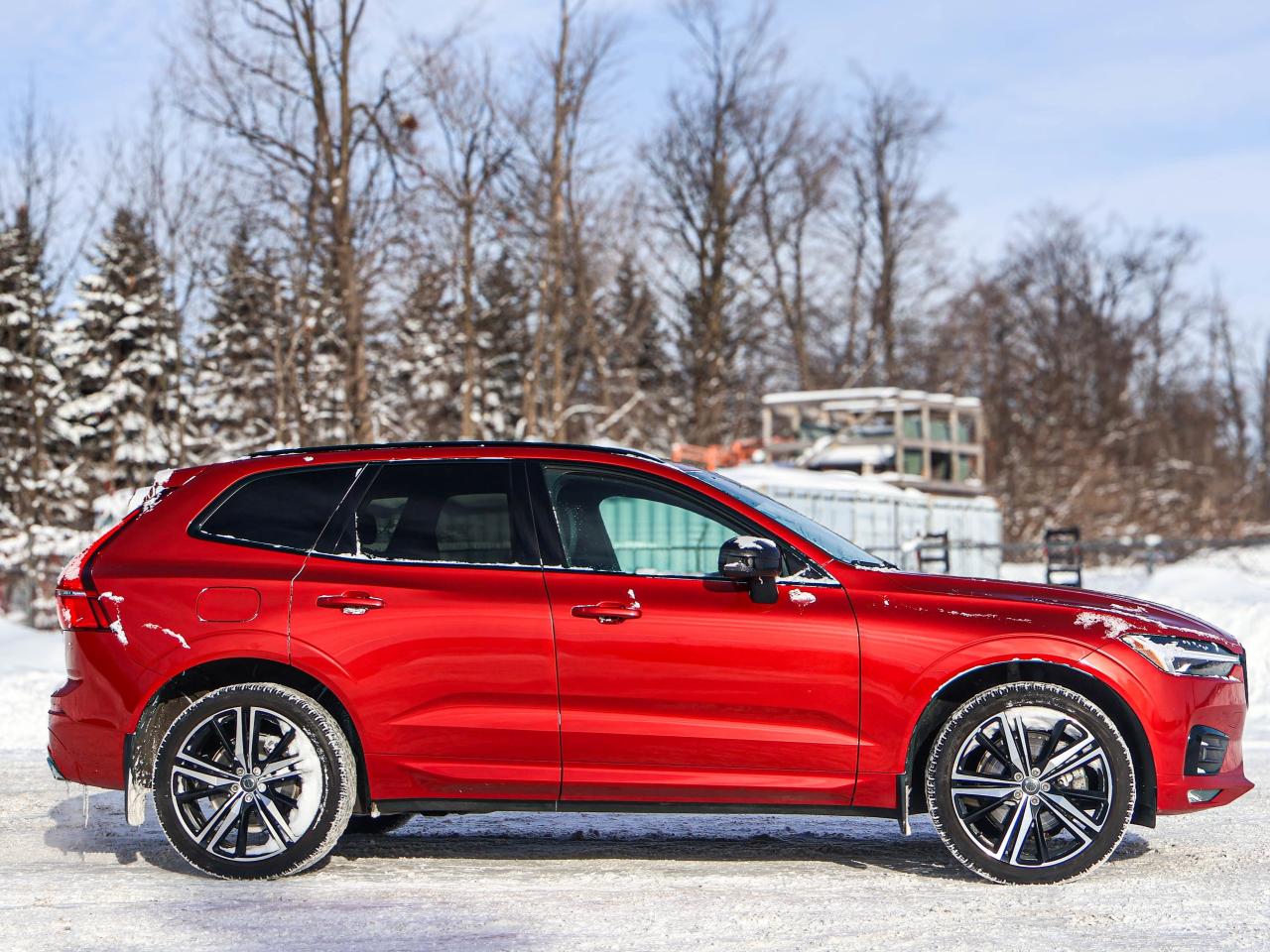 2021 Volvo XC60 R-Design Photo