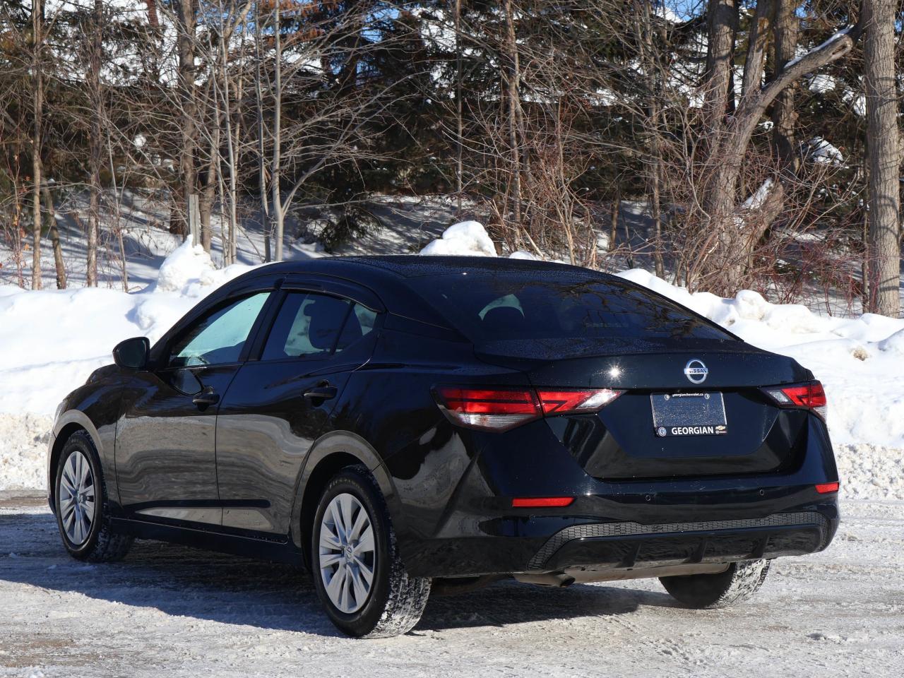 2022 Nissan Sentra S Photo