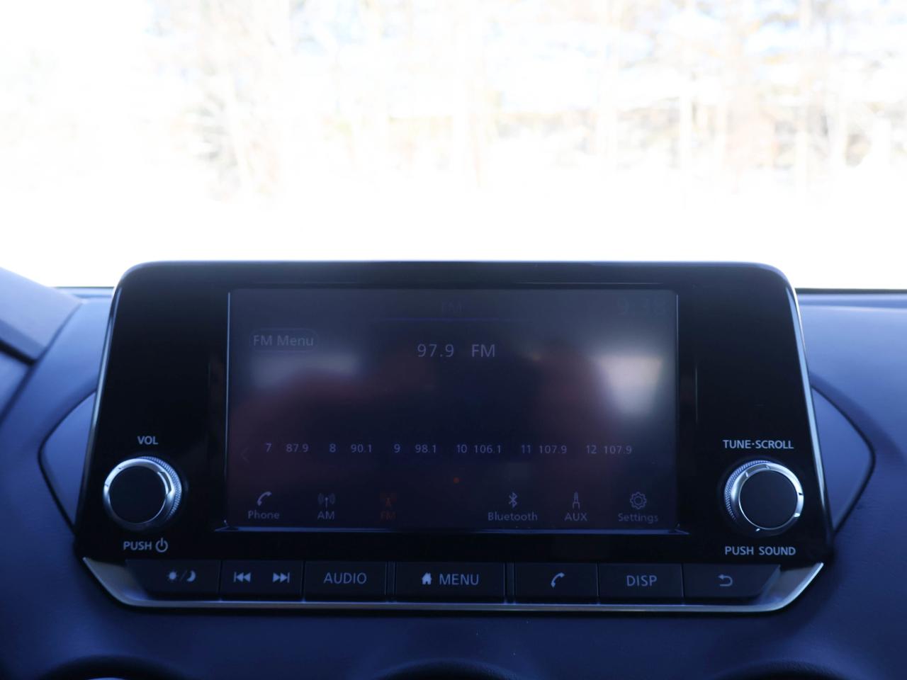 2022 Nissan Sentra S Photo