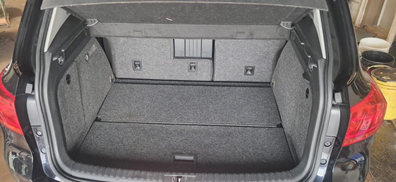 2017 Volkswagen Tiguan Wolfsburg Edition- AWD Photo