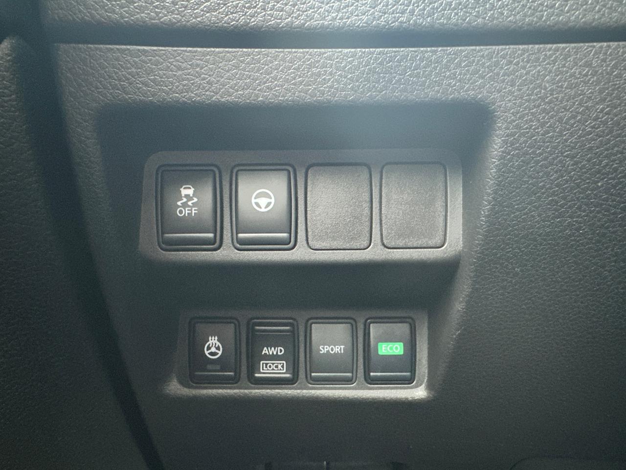 2020 Nissan Qashqai SL-AWD Sunroof HTD Leather NAV CarPlay Sky-Camera Photo