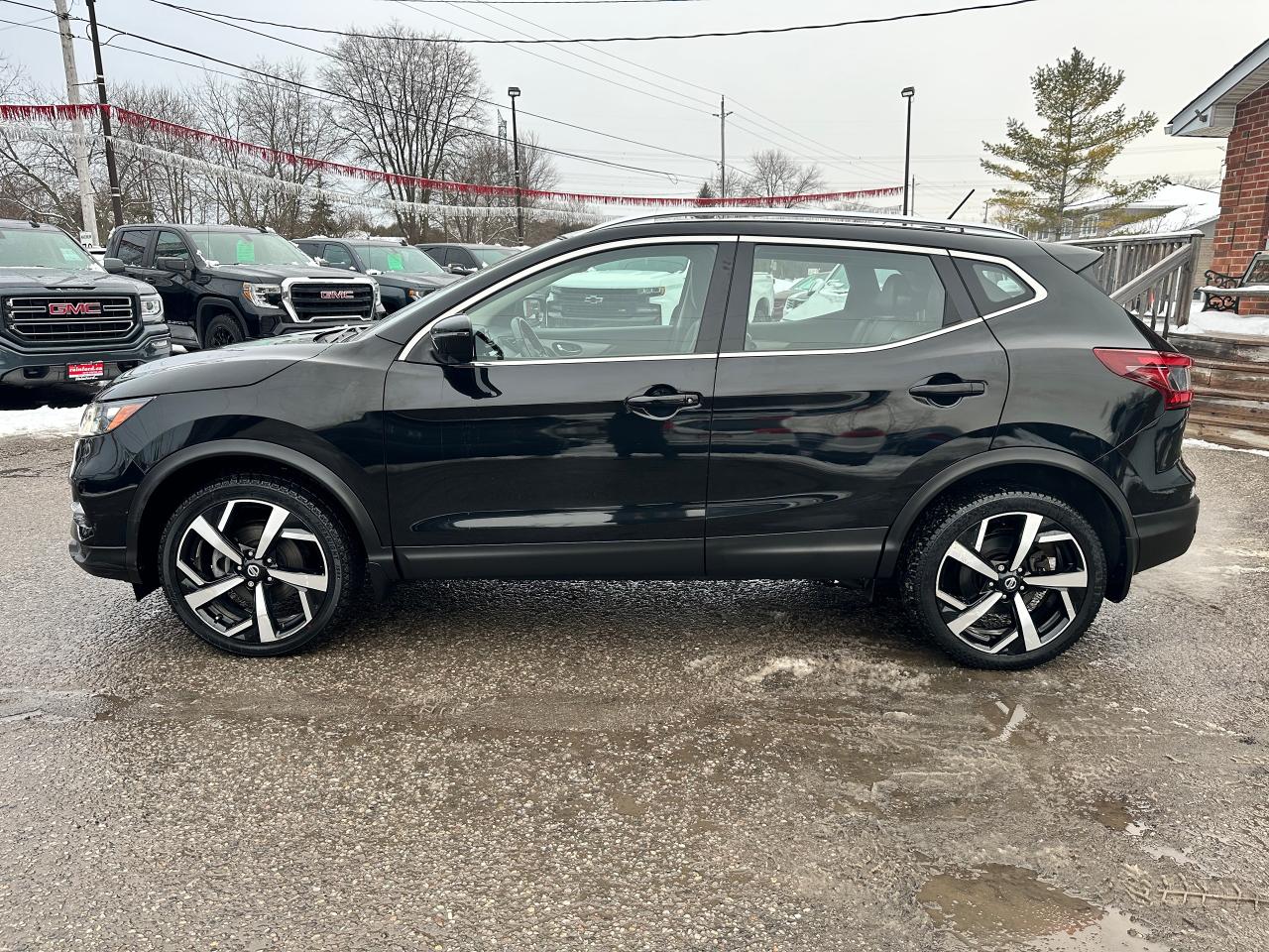 2020 Nissan Qashqai SL-AWD Sunroof HTD Leather NAV CarPlay Sky-Camera Photo2