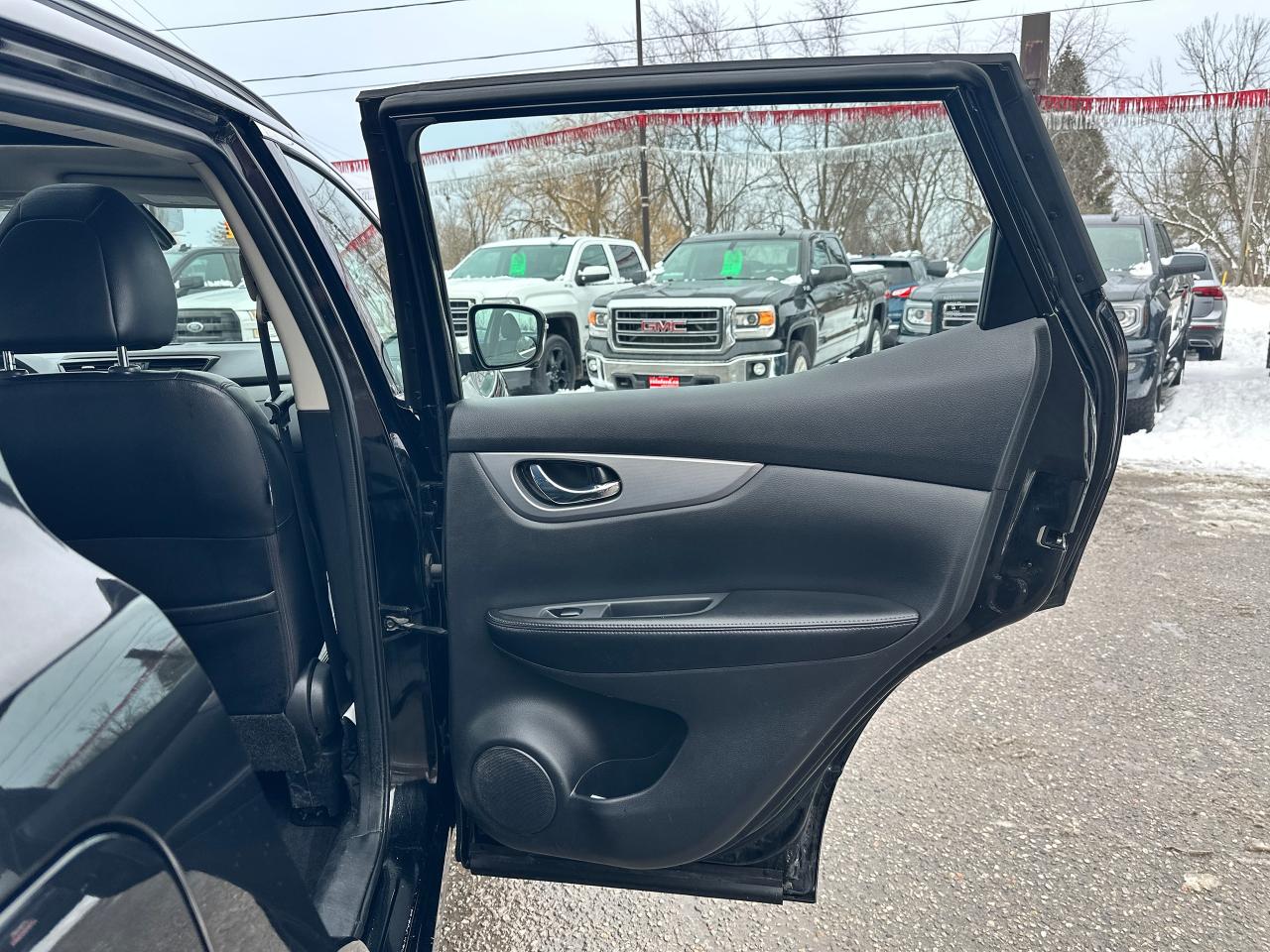 2020 Nissan Qashqai SL-AWD Sunroof HTD Leather NAV CarPlay Sky-Camera Photo