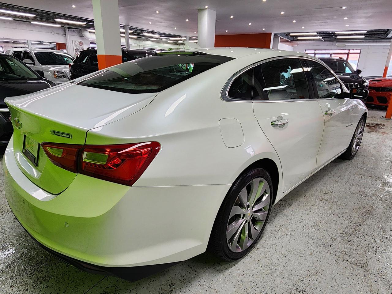 2016 Chevrolet Malibu Premier SUNROOF REAR CAM BLIND SPOT LOADED Photo