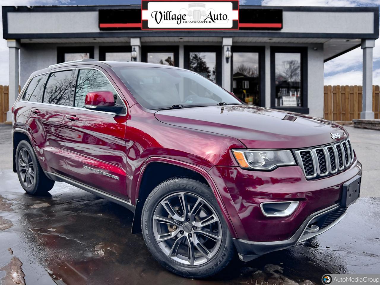 2018 Jeep Grand Cherokee Sterling Edition 4x4 *Ltd Avail* Photo0
