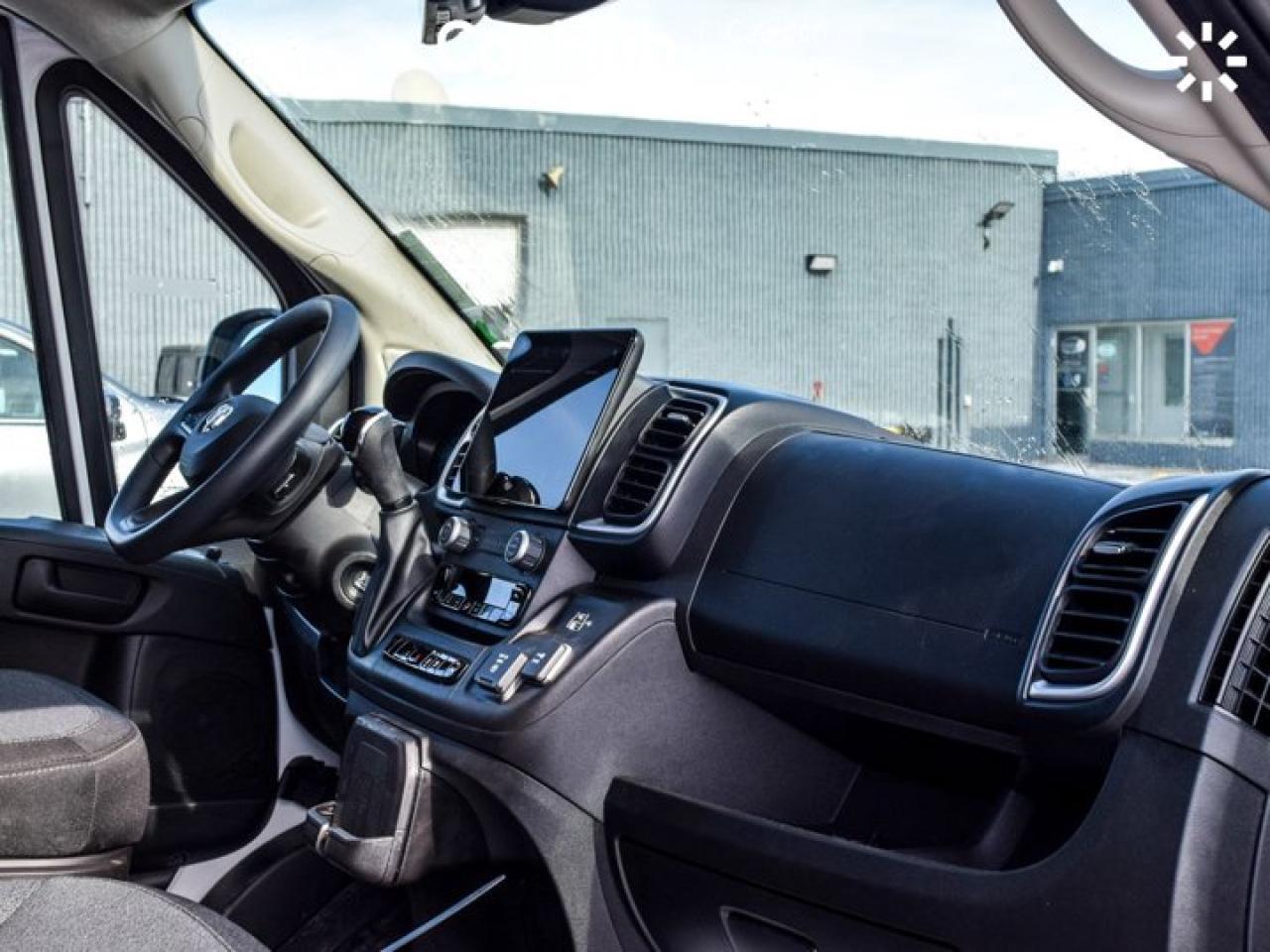 2025 RAM ProMaster Window Van SLT+2500 High Roof 159" WB Navigation 10.1"Display Photo