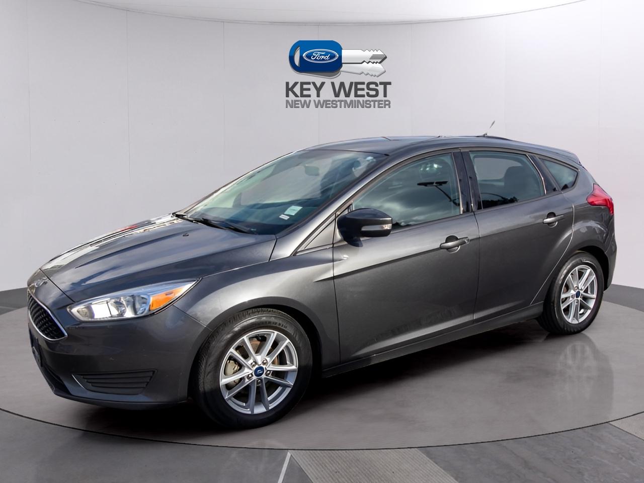 2018 Ford Focus SE Hatch Photo1