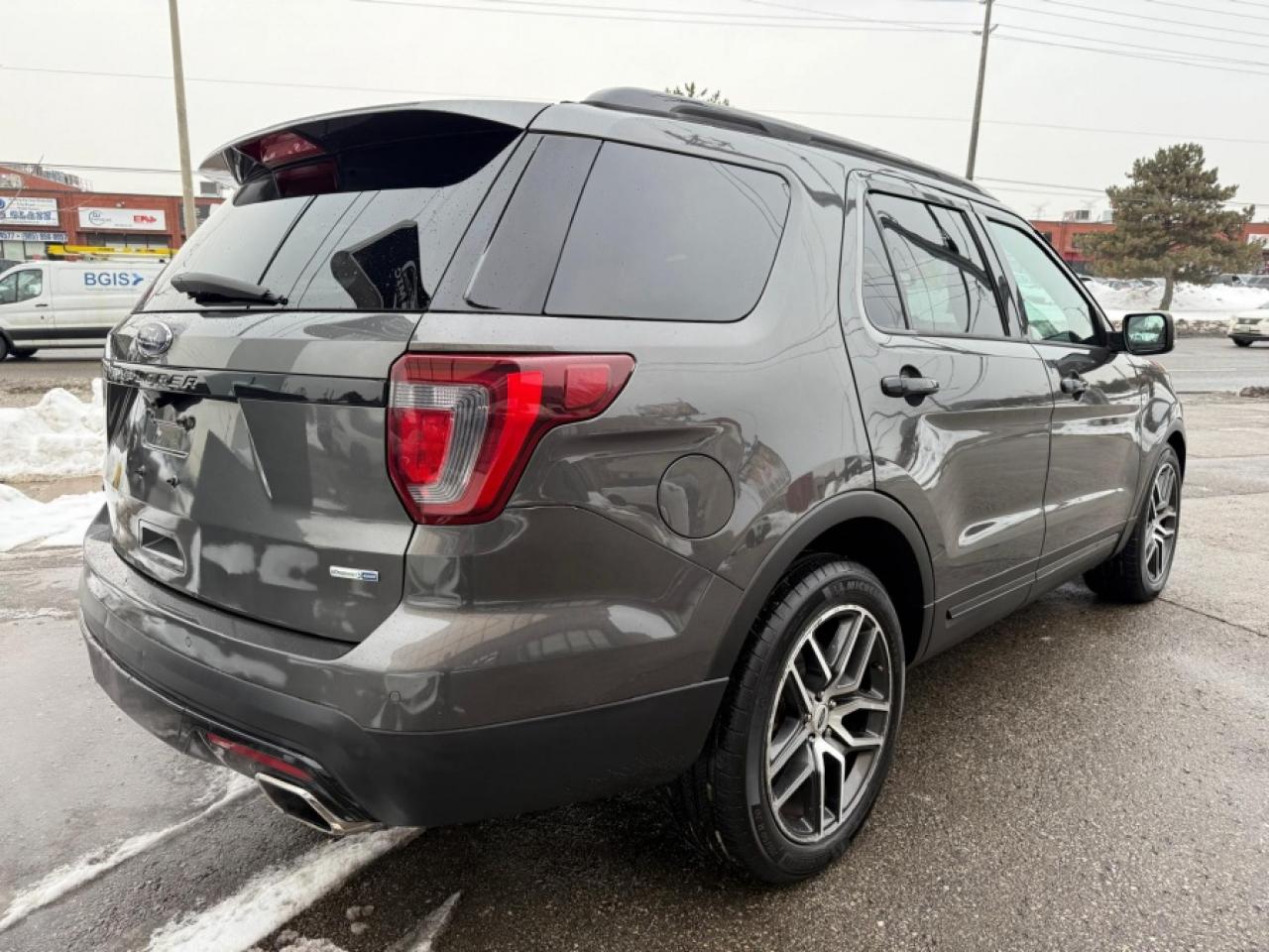 2017 Ford Explorer SPORT/ V6/ AWD/ 6 PASSENGER/ NAVI/ REMOTE STARTER - Photo #5