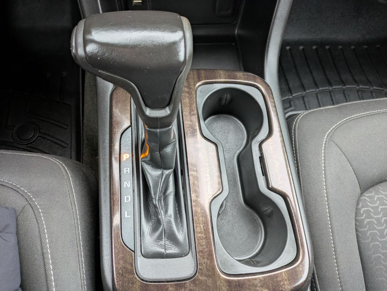 2017 GMC Canyon 4WD Crew Cab 128.3" SLE Photo