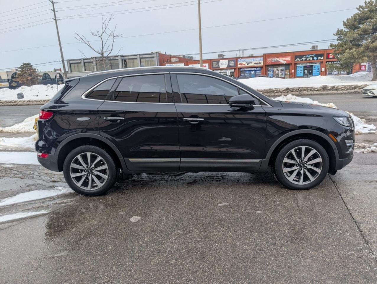 2019 Lincoln MKC RESERVE / NAVIGATION / PANORAMIC SUNROOF - Photo #4