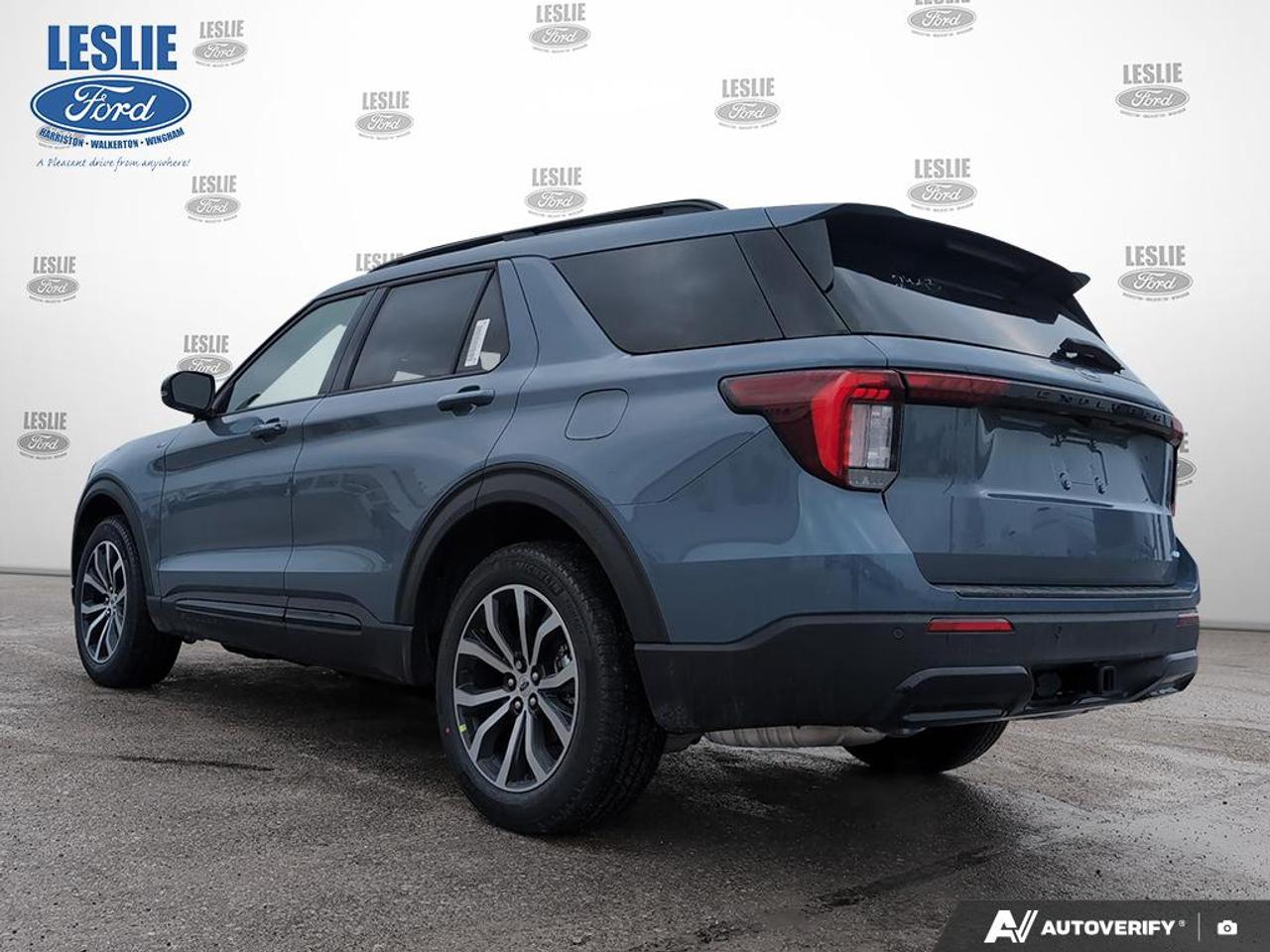 2026 Ford Explorer ST-Line 4WD Photo3