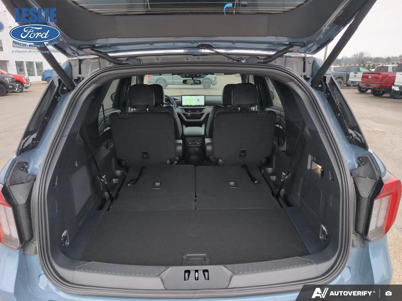 2026 Ford Explorer ST-Line 4WD Photo