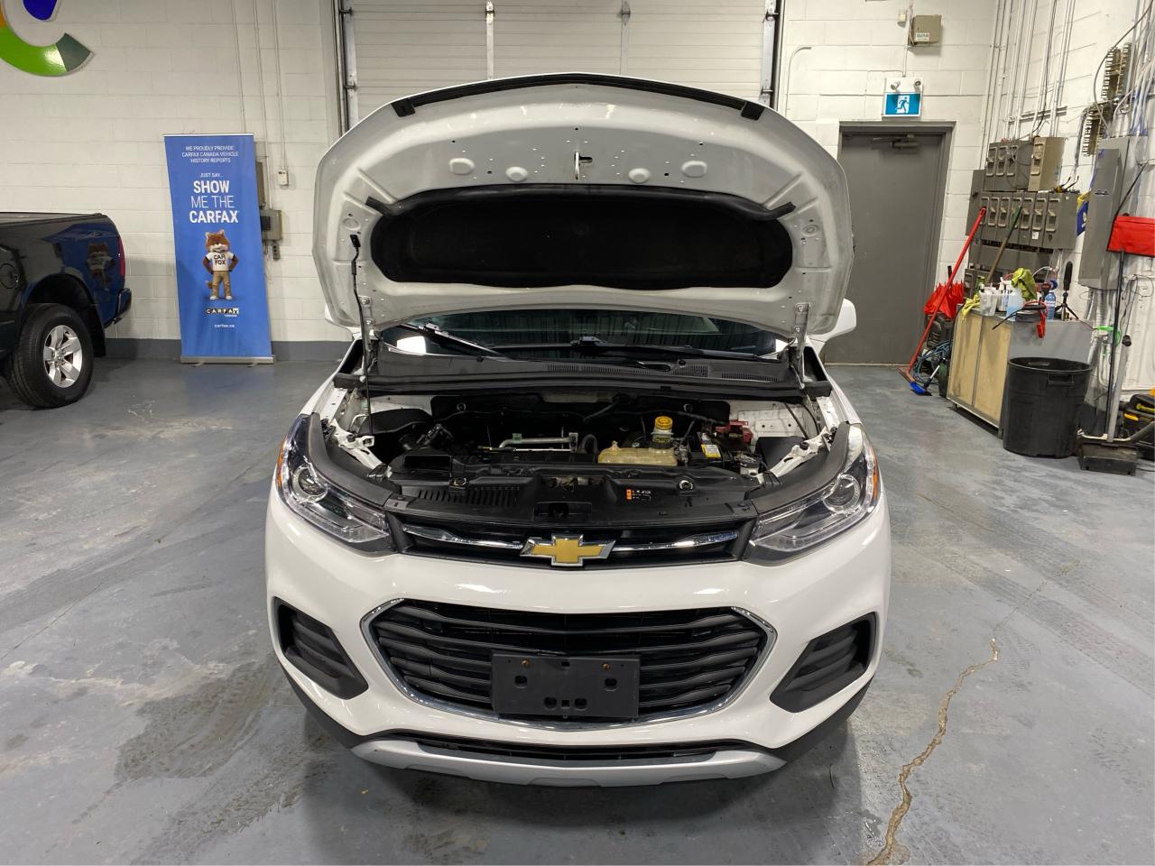 2017 Chevrolet Trax AWD LT Photo