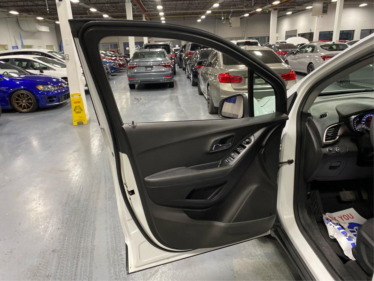 2017 Chevrolet Trax AWD LT Photo