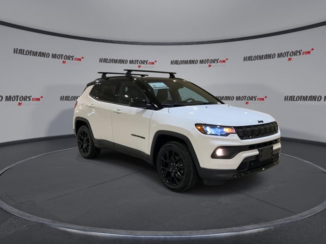 2022 Jeep Compass Altitude 4x4 Photo