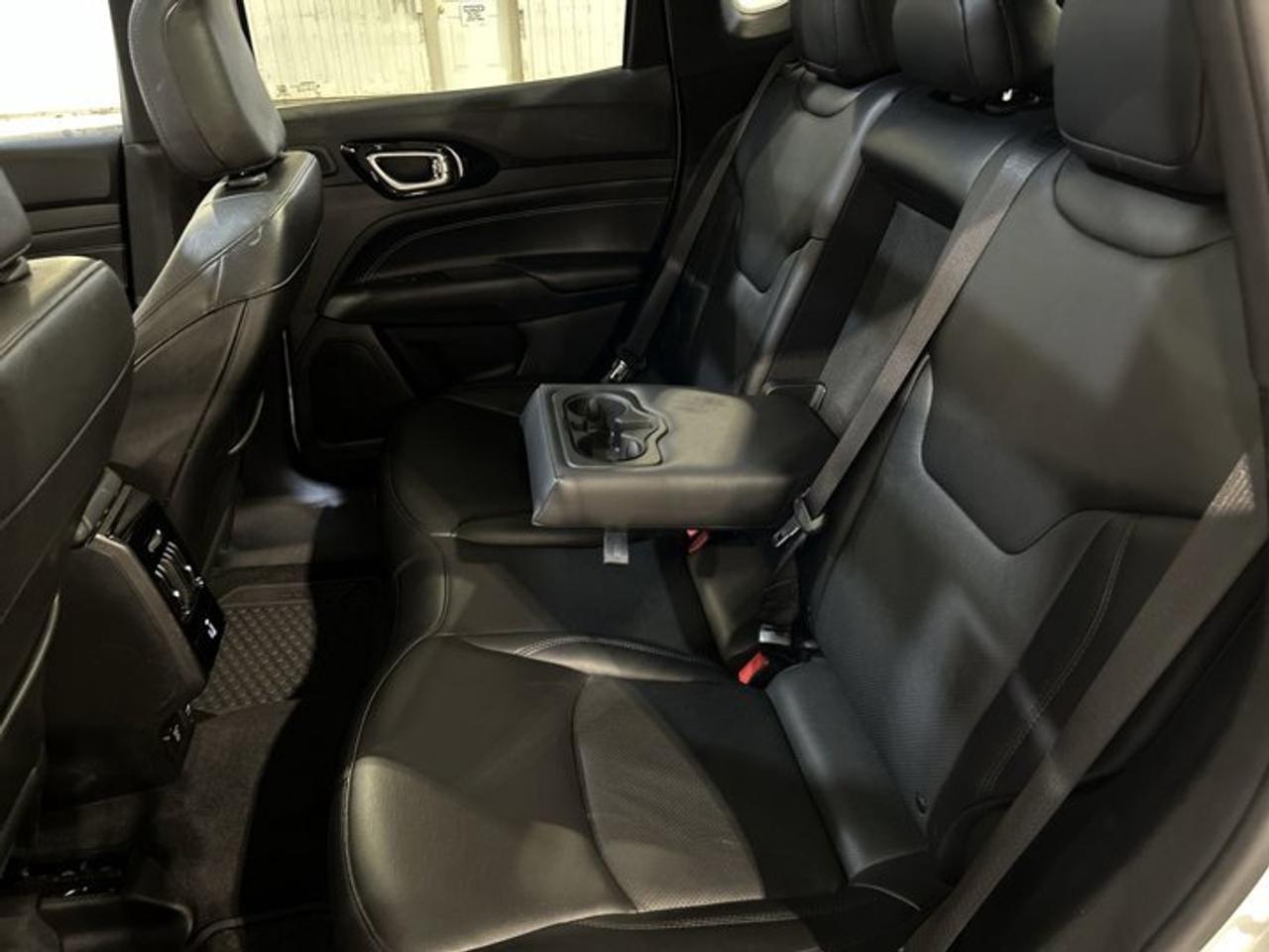 2022 Jeep Compass Altitude 4x4 Photo