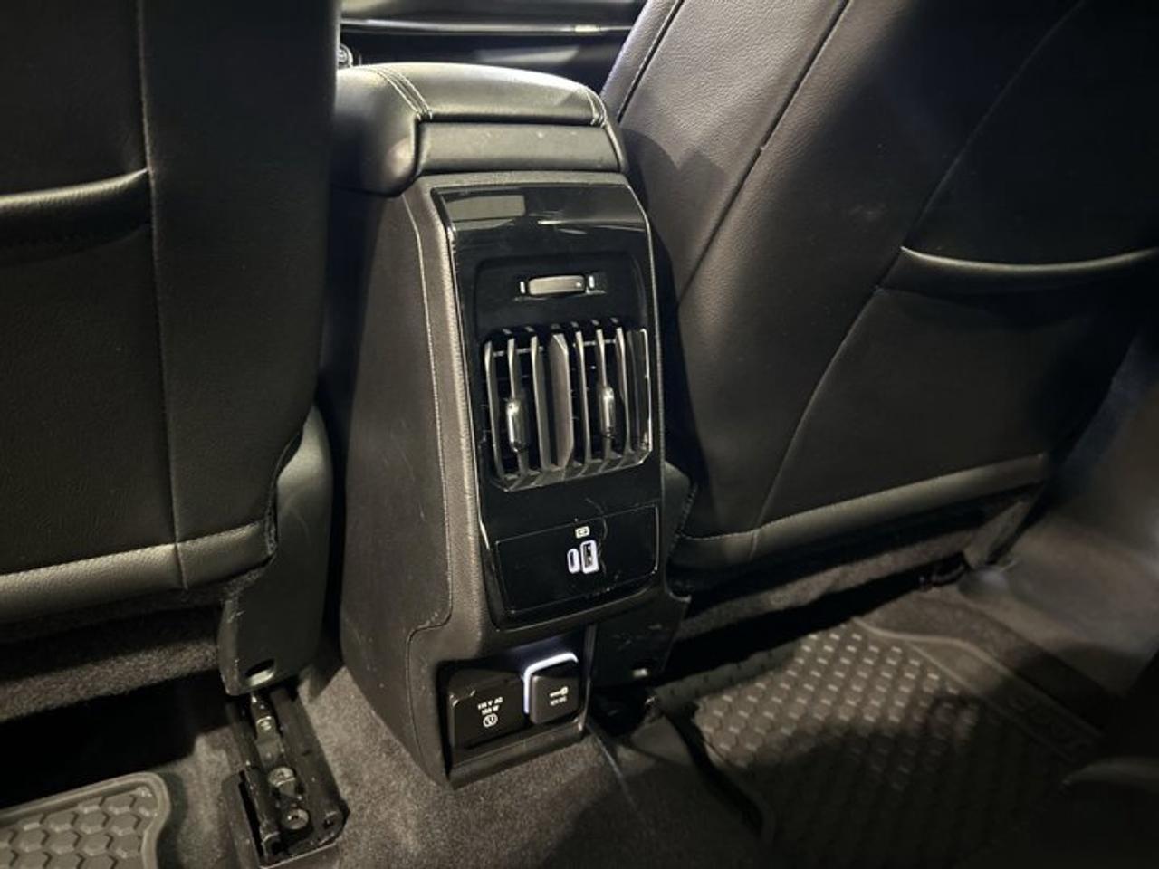 2022 Jeep Compass Altitude 4x4 Photo