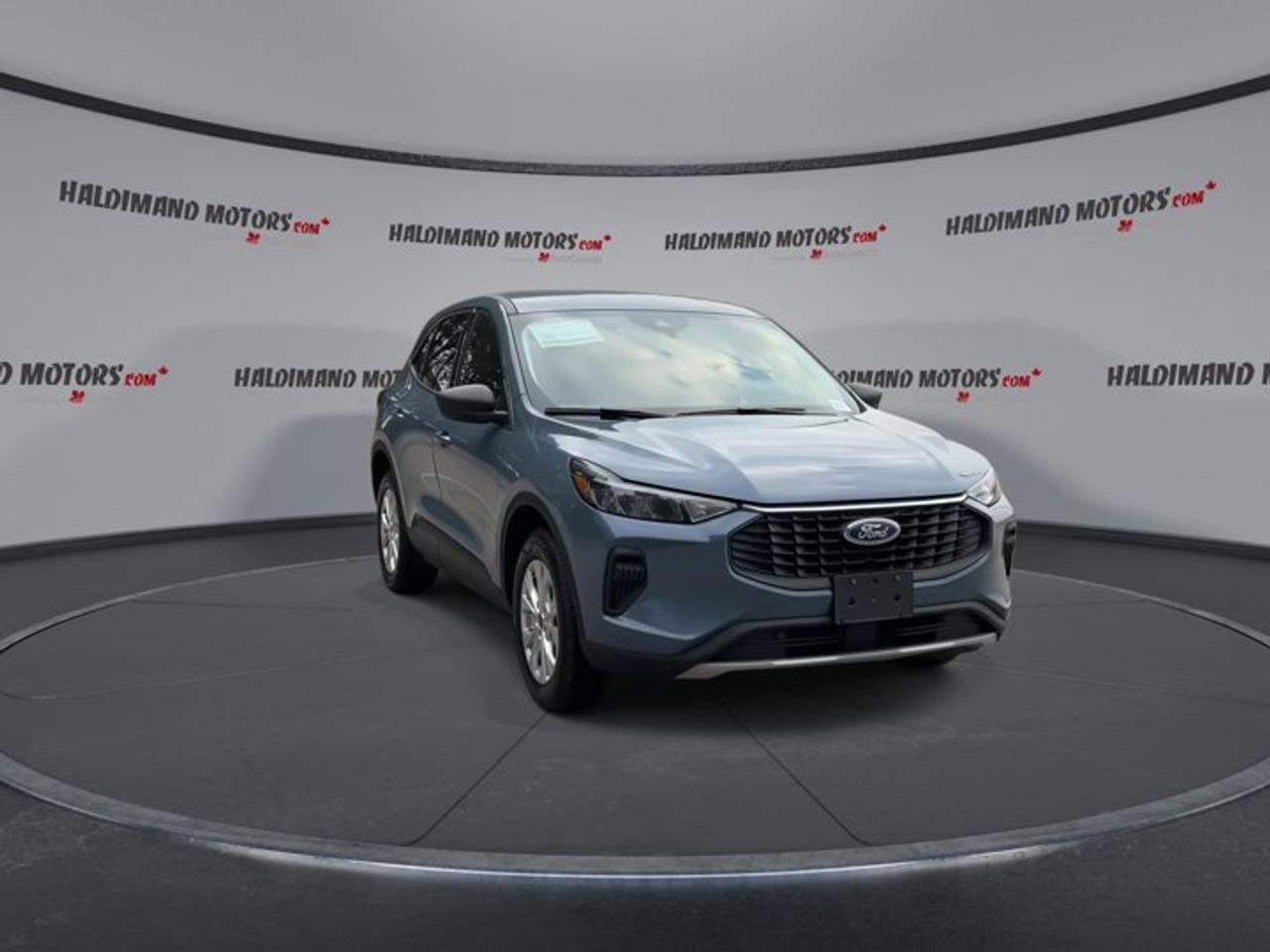 2024 Ford Escape Active AWD Photo2