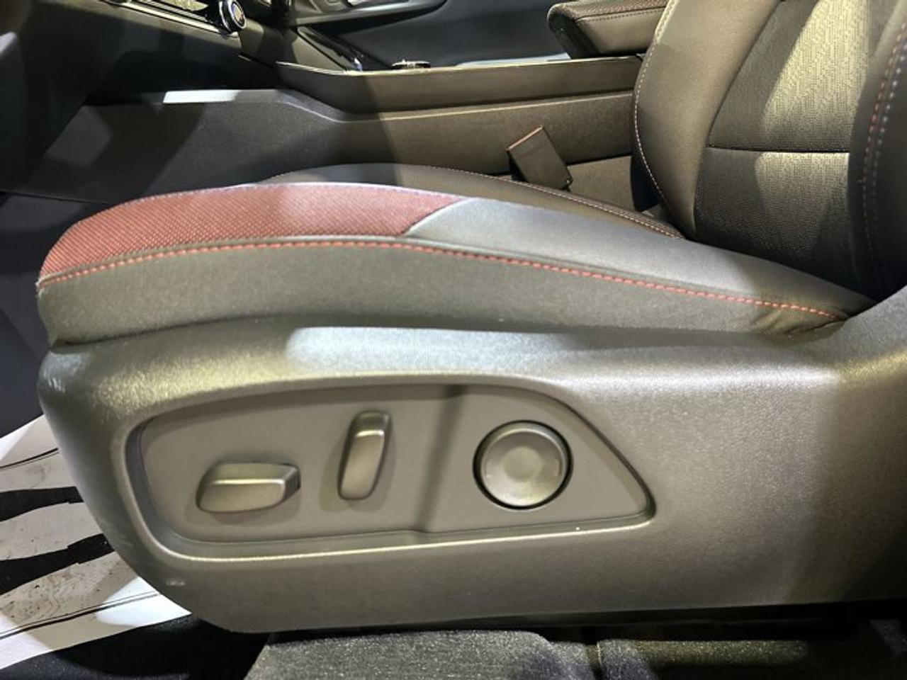 2025 Chevrolet Equinox RS AWD Photo