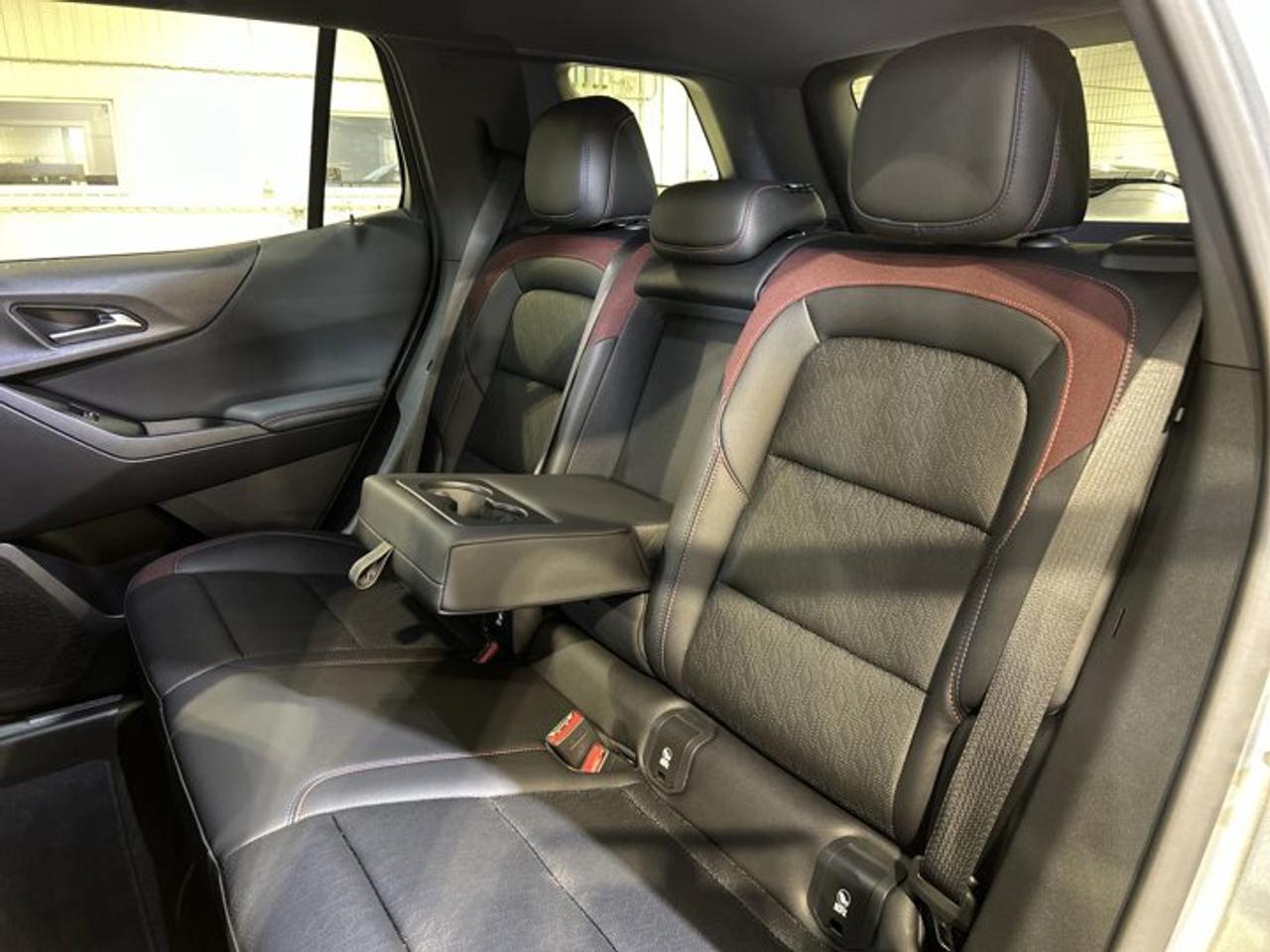 2025 Chevrolet Equinox RS AWD Photo