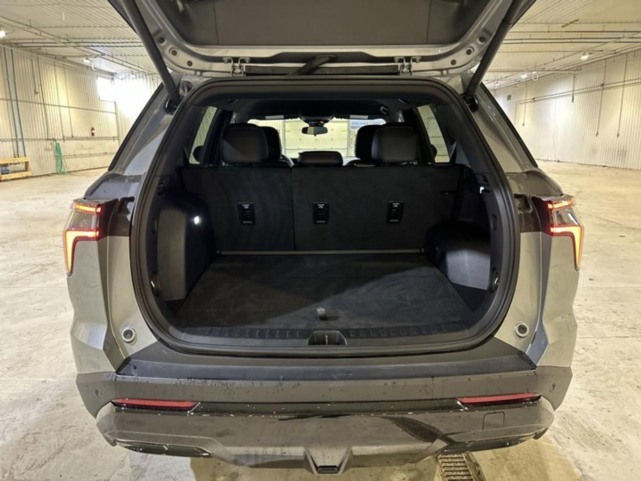 2025 Chevrolet Equinox RS AWD Photo