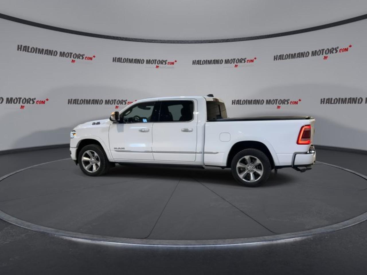2022 RAM 1500 Limited 4x4 Crew Cab 6'4 Box Photo