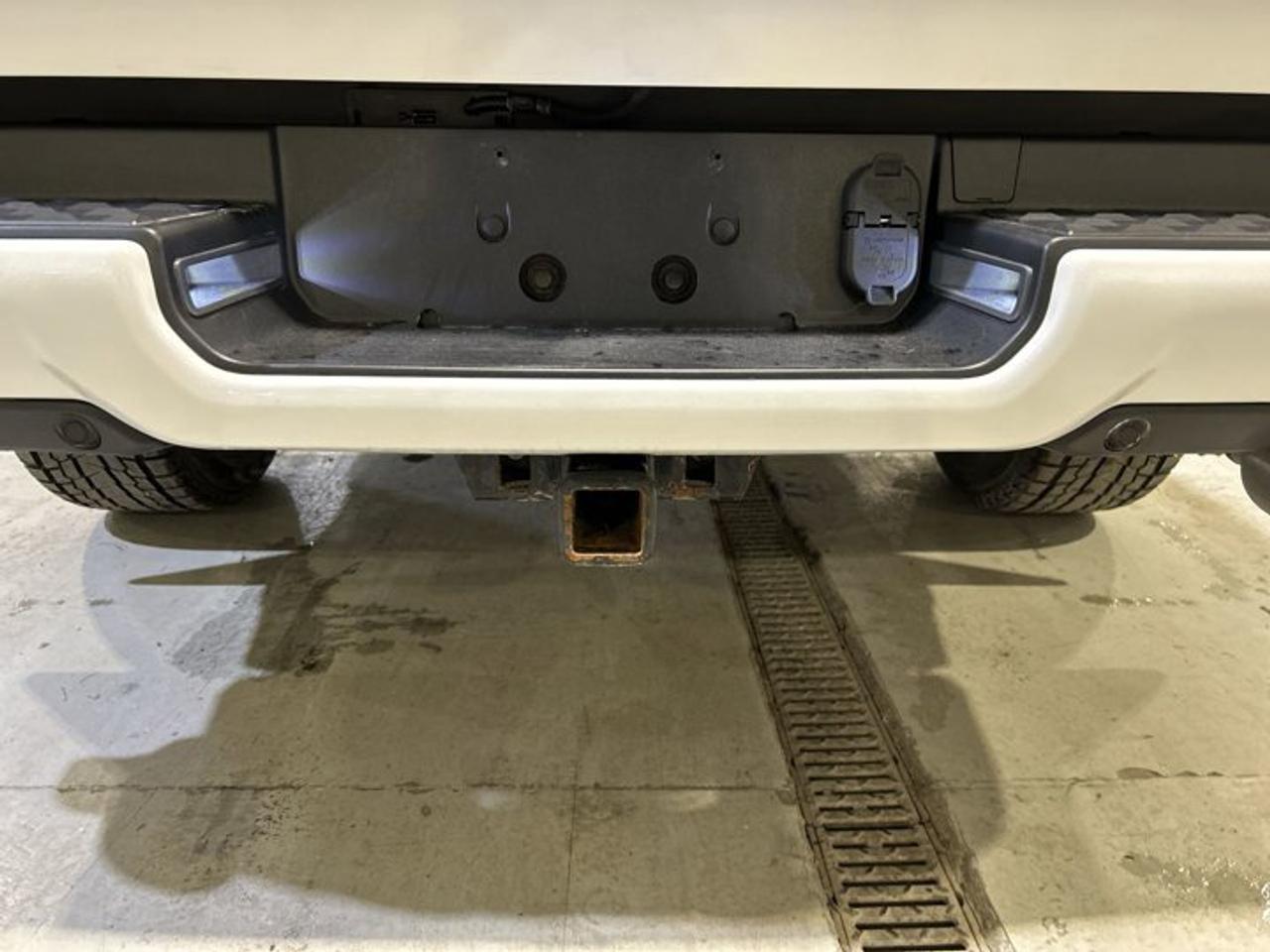 2022 RAM 1500 Limited Crew Cab 6'4 Box 4x4 | Low KMS| Accident Free | Panoramic Roof Photo