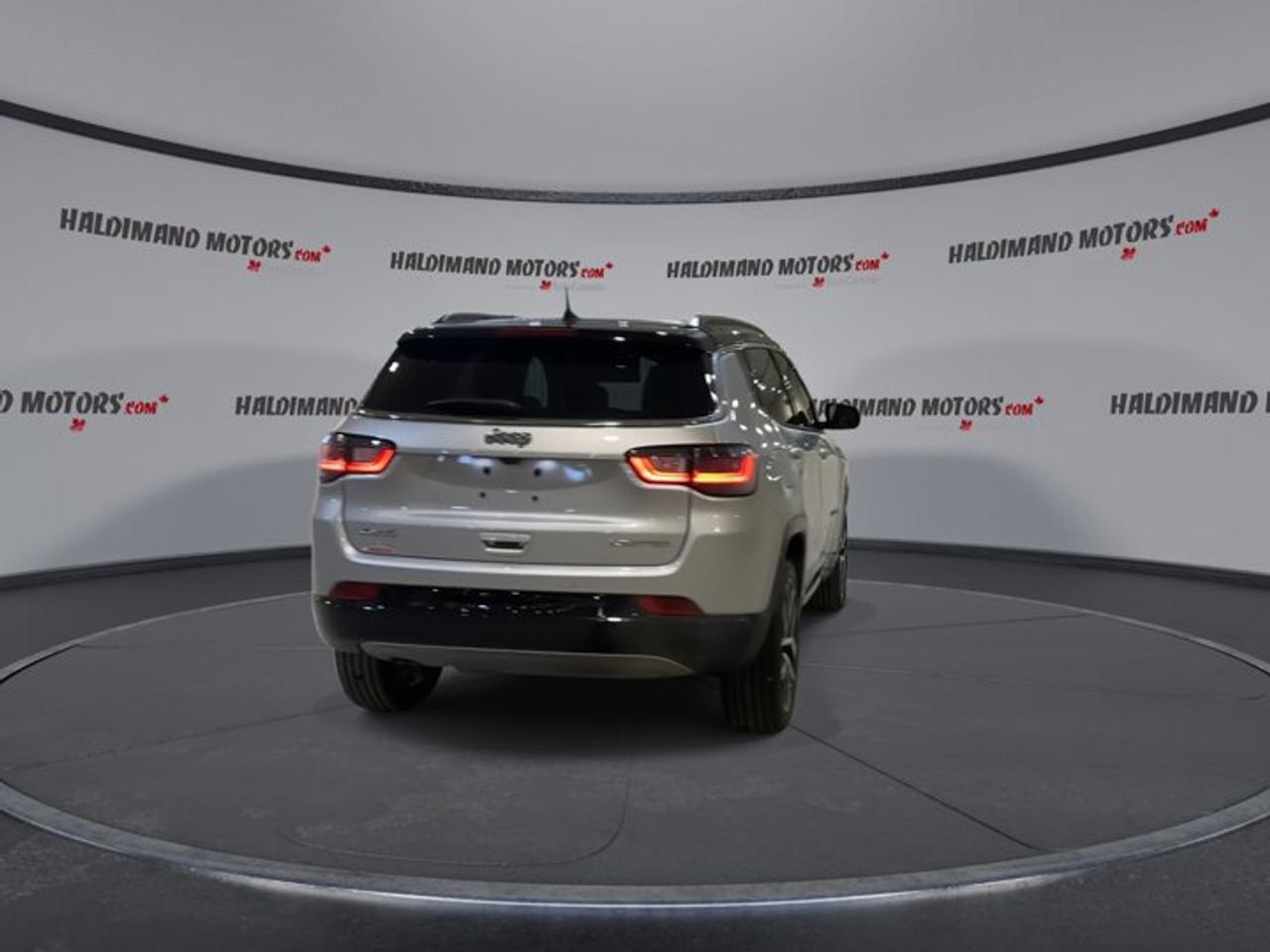 2024 Jeep Compass Limited 4x4 | Leather Seats Photo