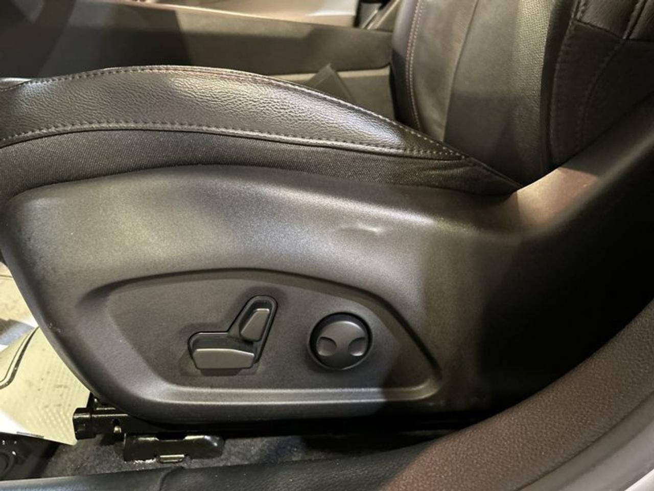 2024 Jeep Compass Limited 4x4 | Leather Seats Photo