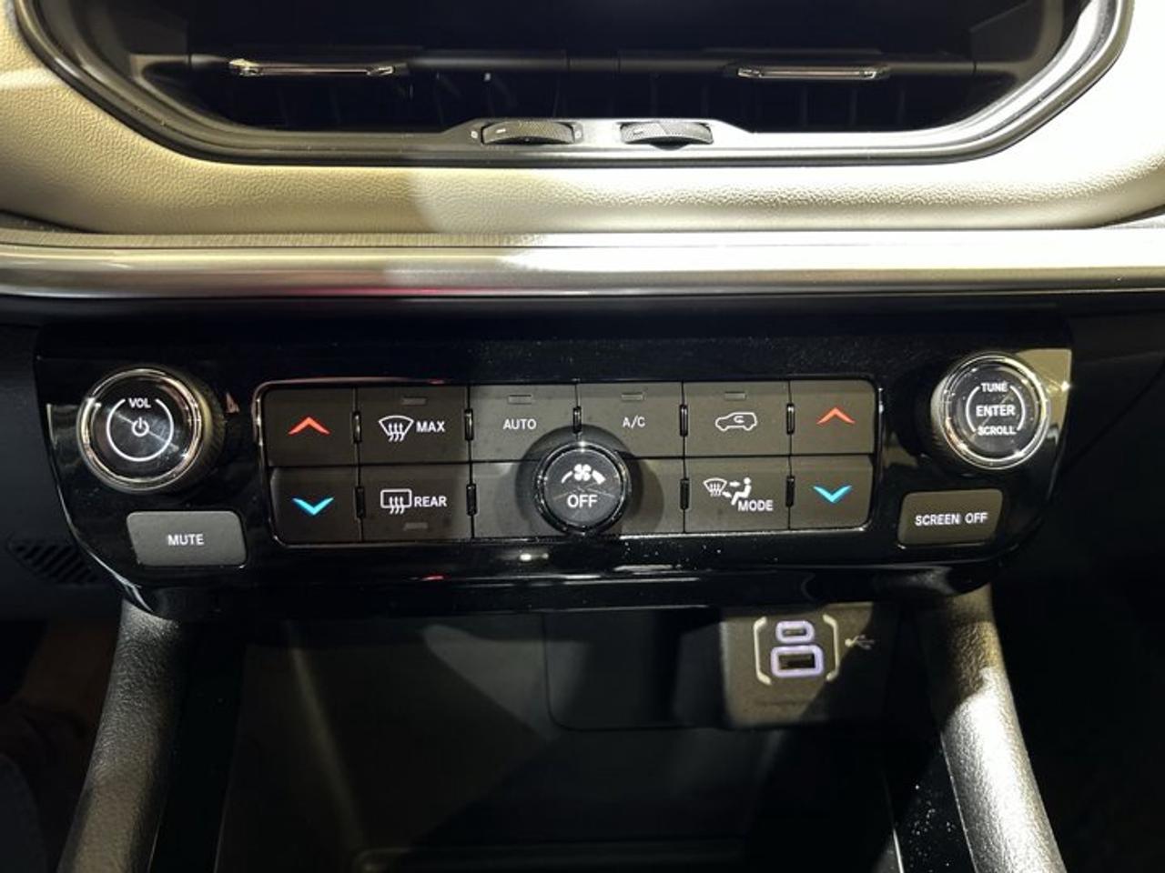 2024 Jeep Compass Limited 4x4 | Leather Seats Photo