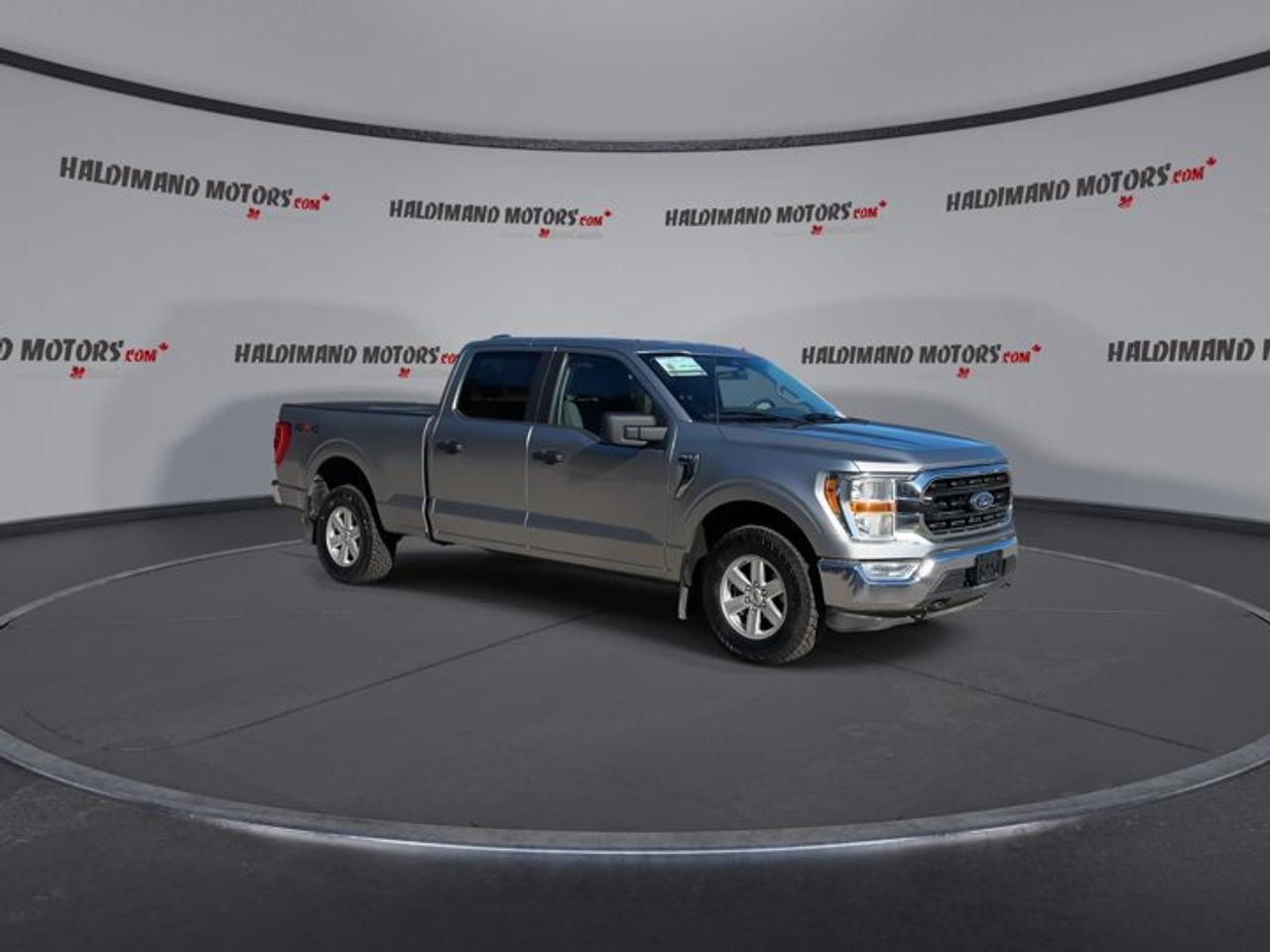 2022 Ford F-150 XLT SuperCrew 6.5' Box 4wd Photo