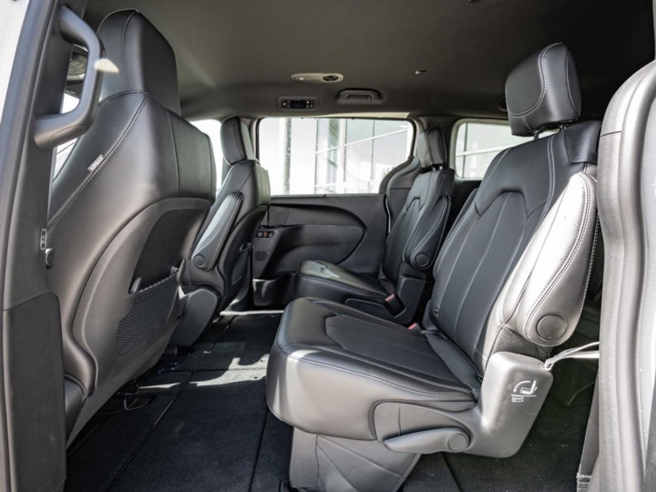 2026 Dodge Grand Caravan SXT Photo