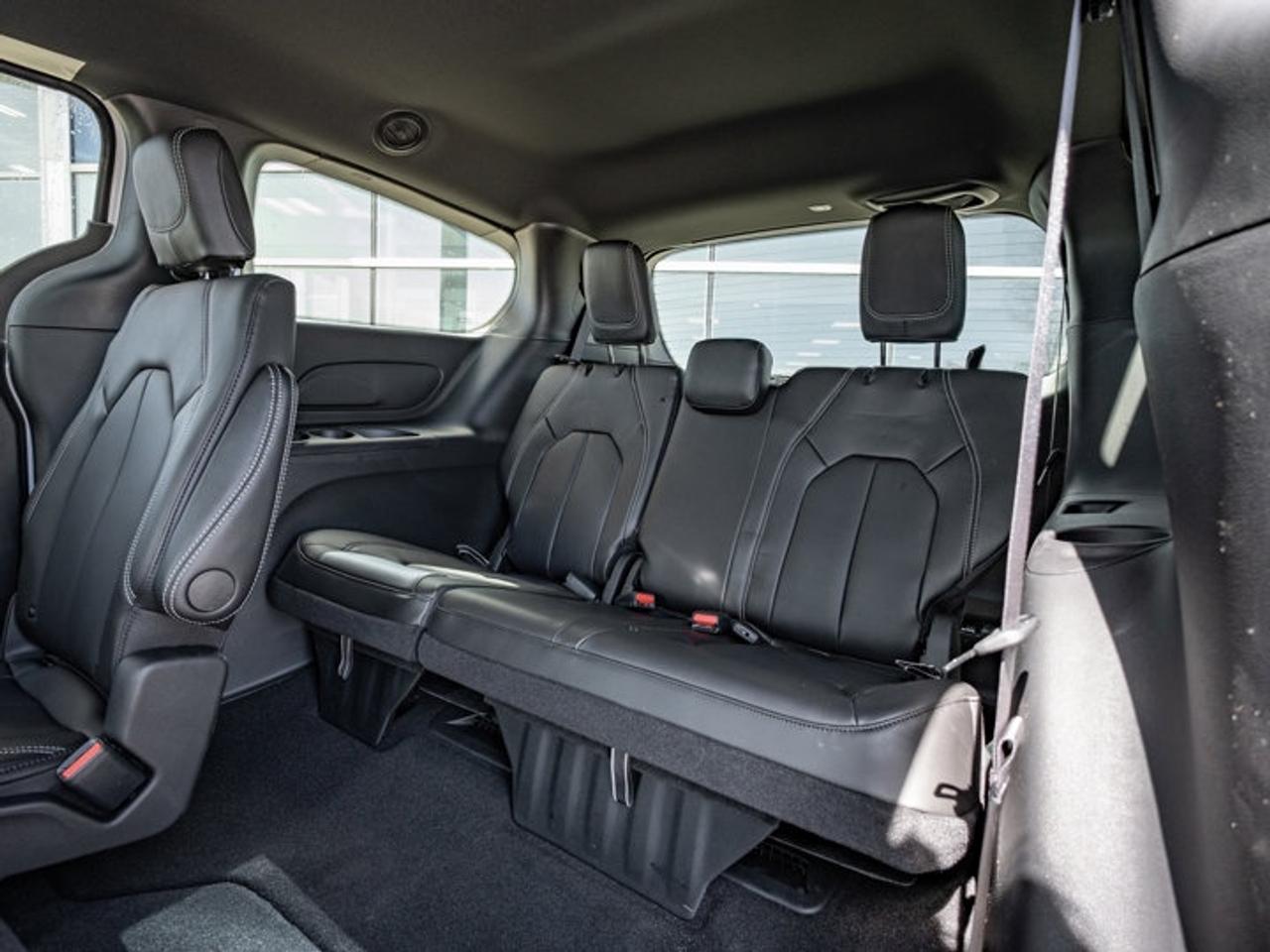 2026 Dodge Grand Caravan SXT Photo