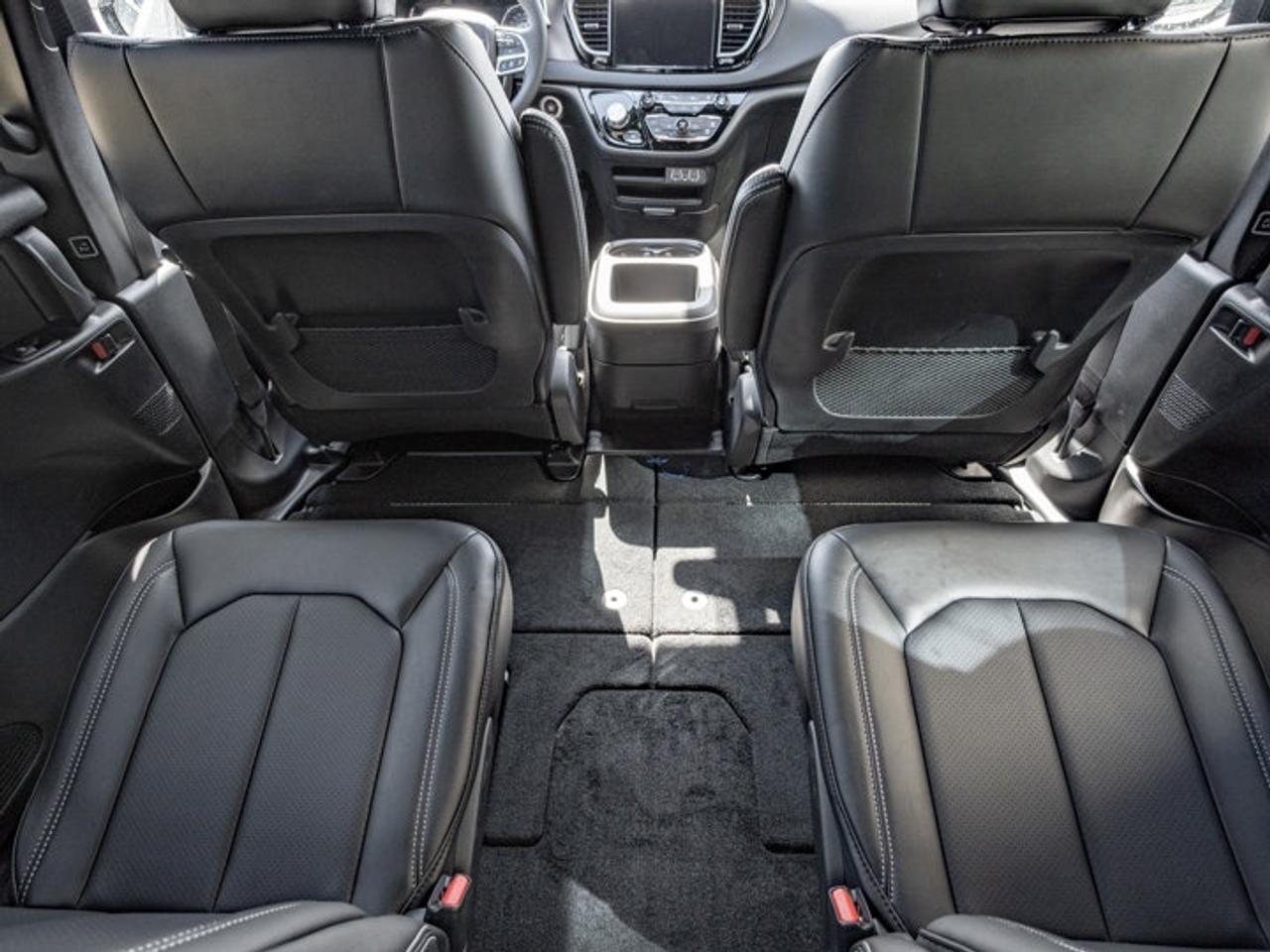 2026 Dodge Grand Caravan SXT Photo