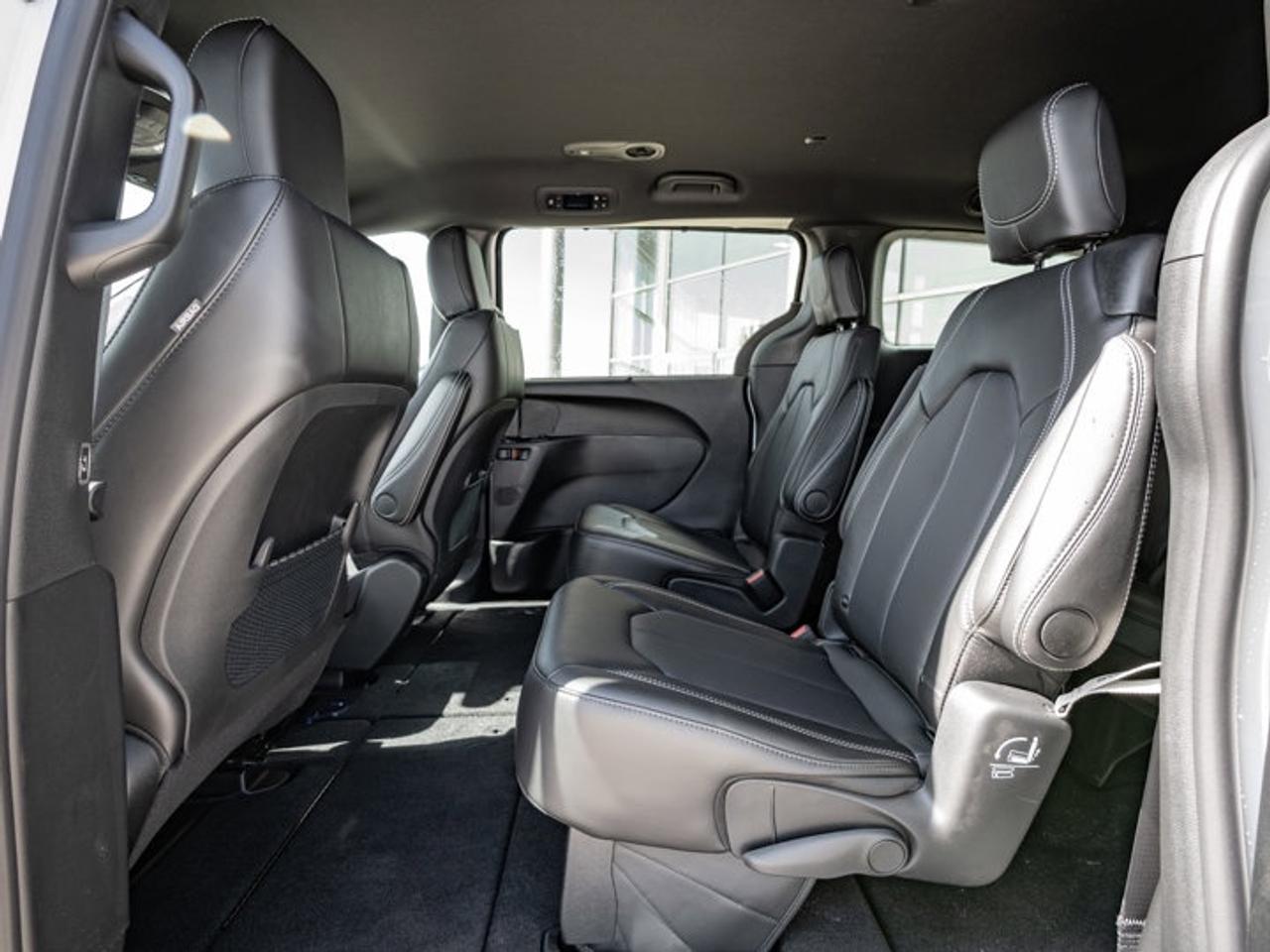 2026 Dodge Grand Caravan SXT Photo